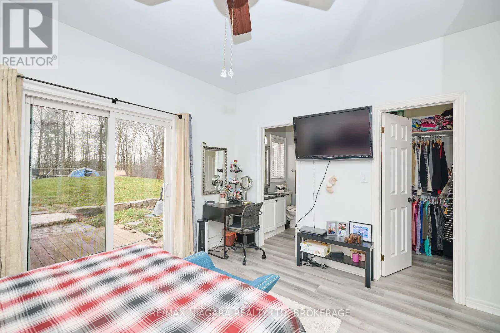 637 CARL ROAD