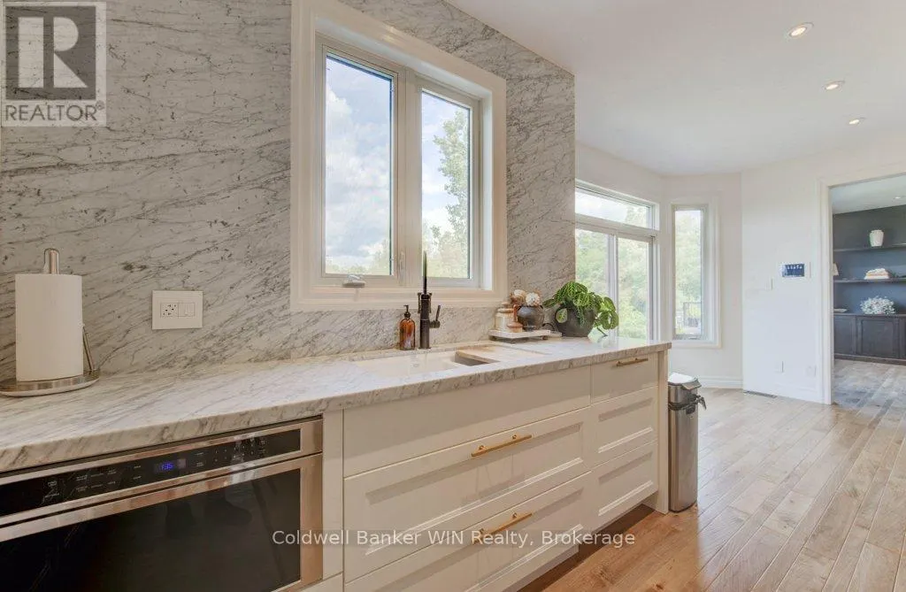 422 RIDEAU RIVER STREET