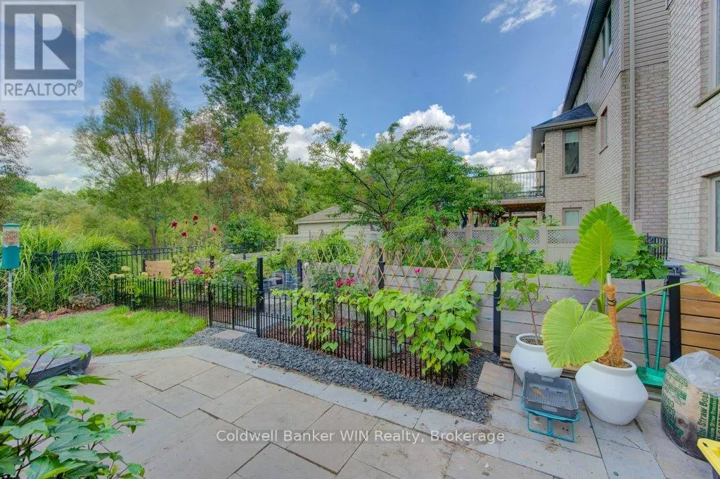 422 RIDEAU RIVER STREET