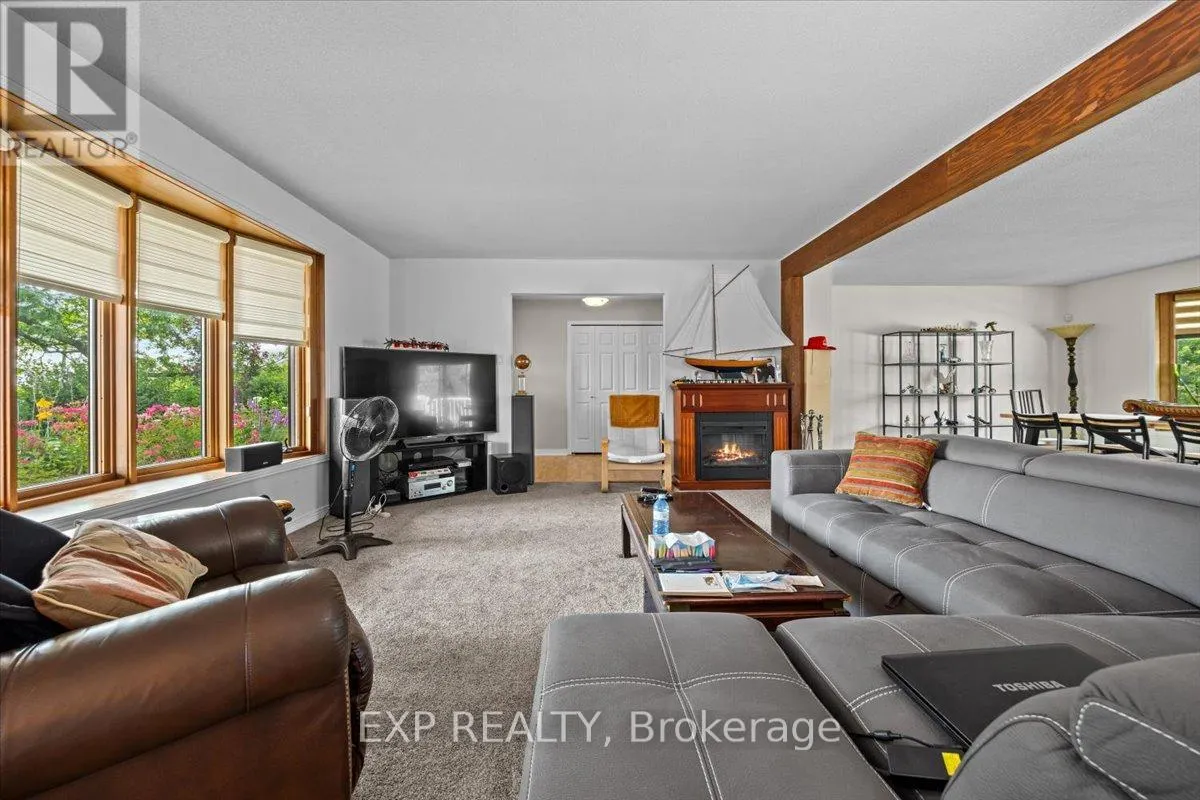 3382 CARP ROAD