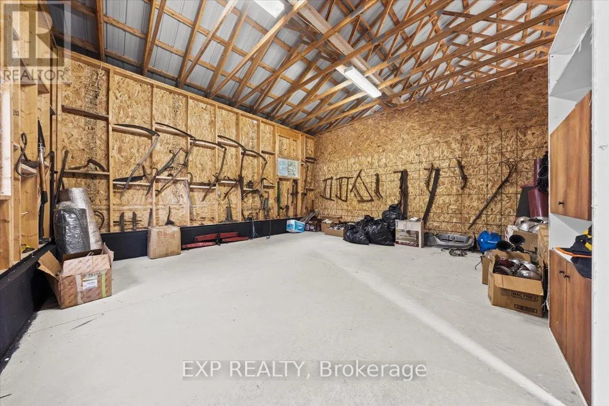 3382 CARP ROAD
