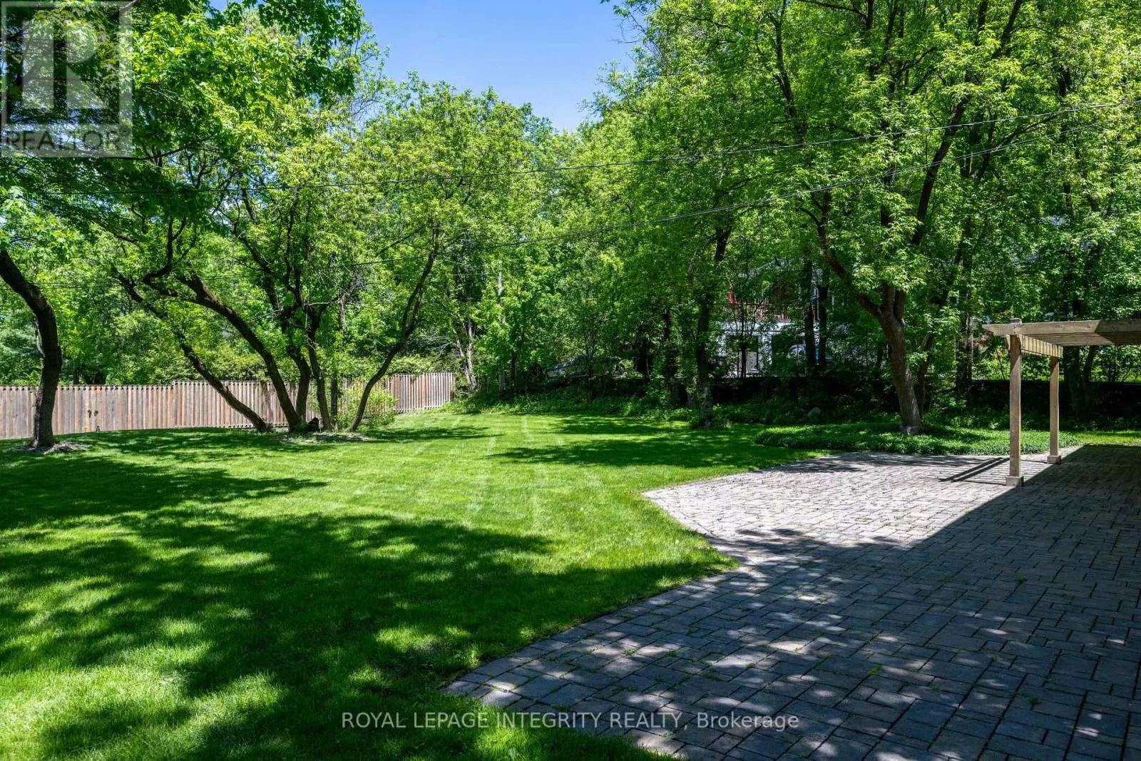 3 BRIARCLIFFE DRIVE