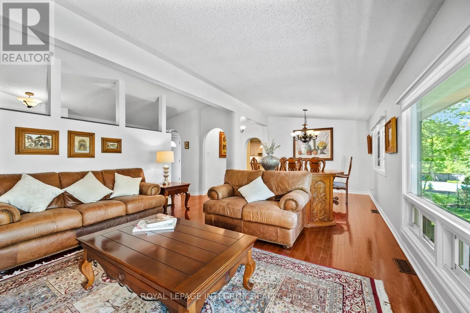 3 BRIARCLIFFE DRIVE