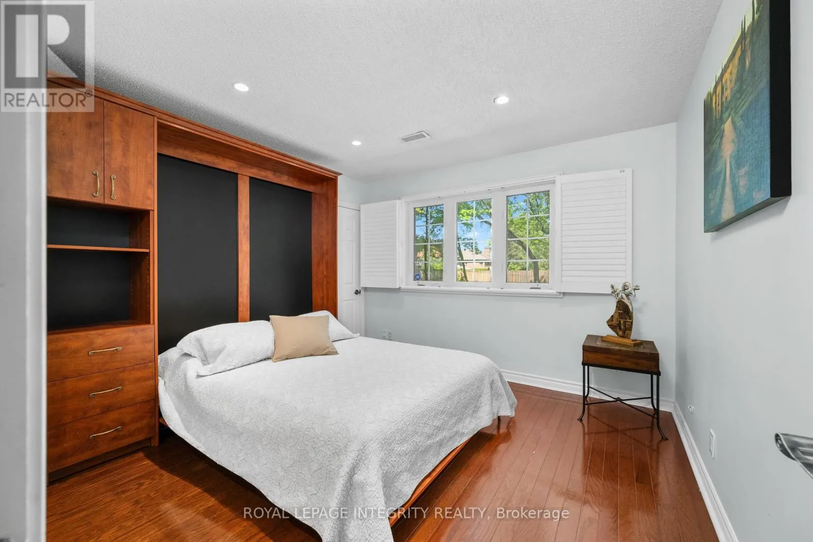 3 BRIARCLIFFE DRIVE