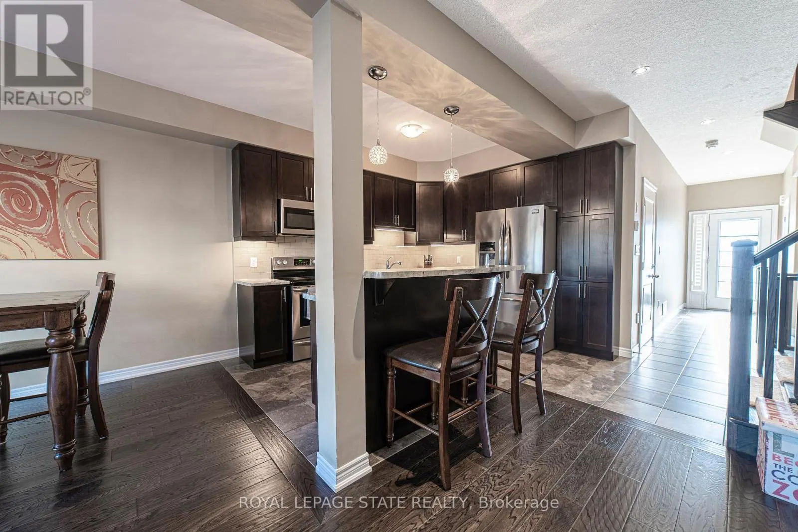 28 KINGSBOROUGH DRIVE