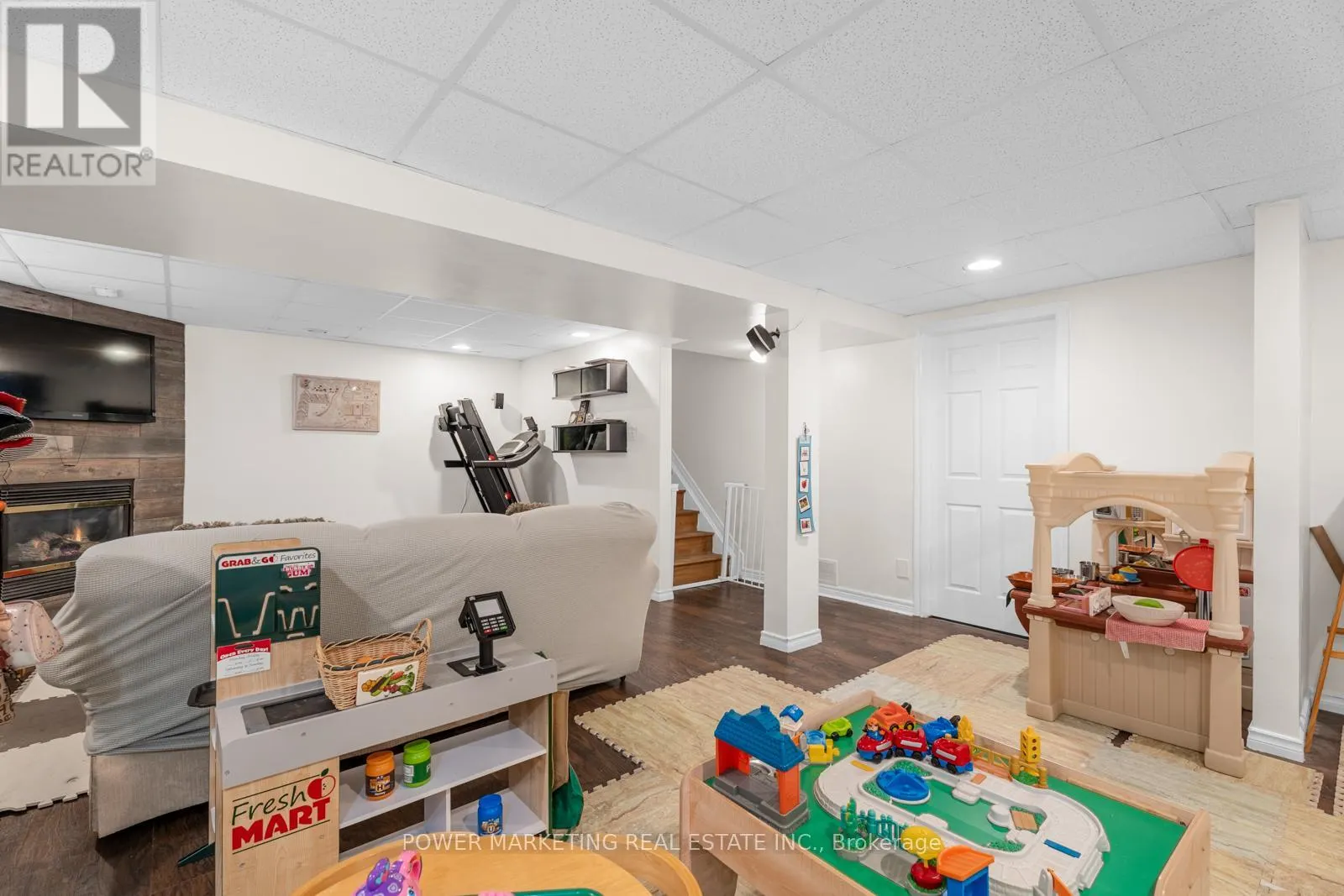 143 BOREALIS CRESCENT