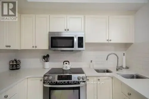 505 - 242 RIDEAU STREET