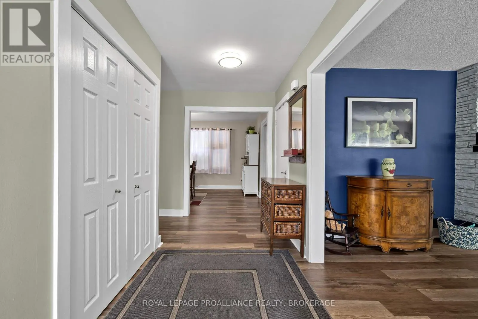145 BRIDGE STREET W