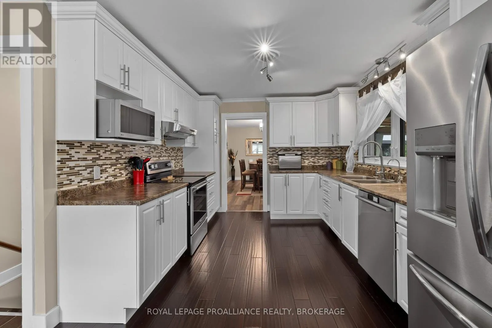 145 BRIDGE STREET W