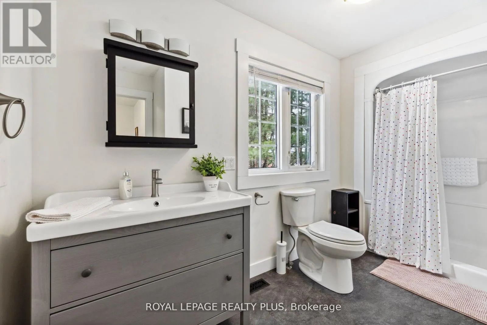 16 BLACK BEAR DRIVE