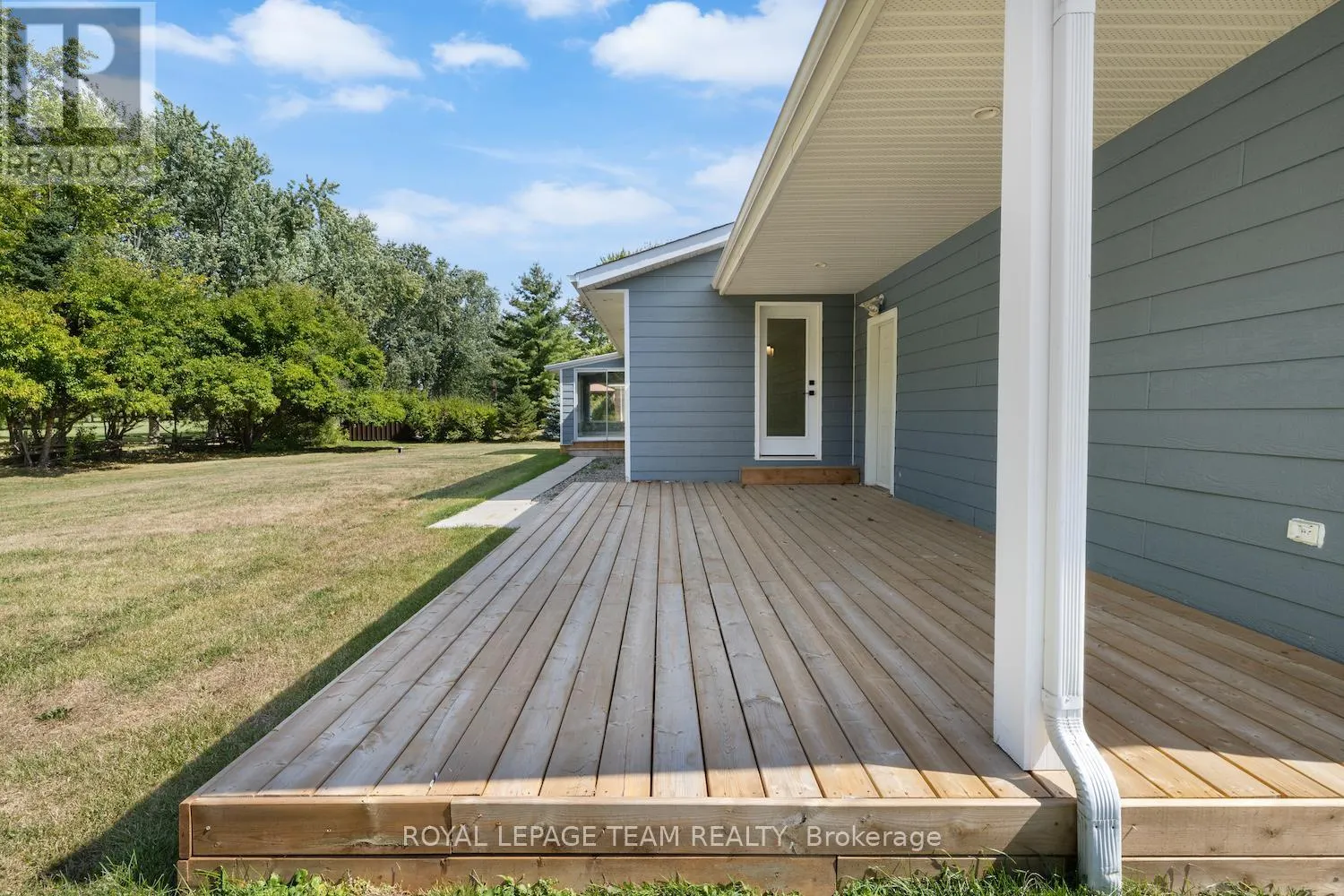 1245 FAIRWAY DRIVE