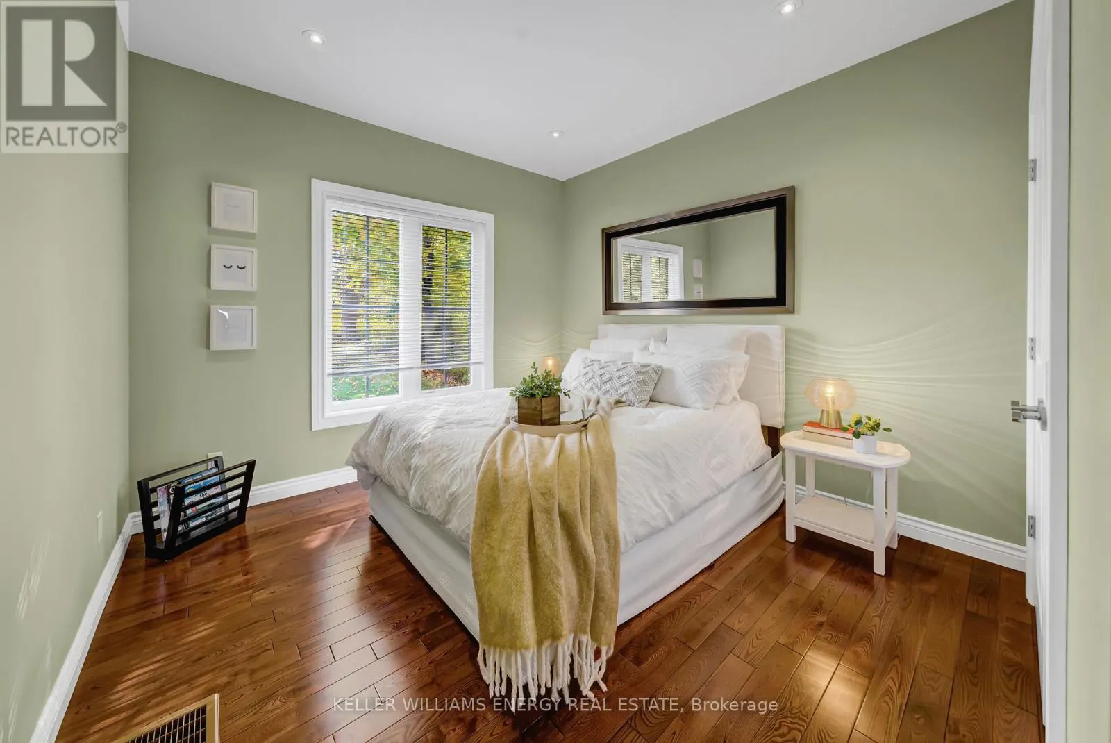 4 PRINYERS DRIVE