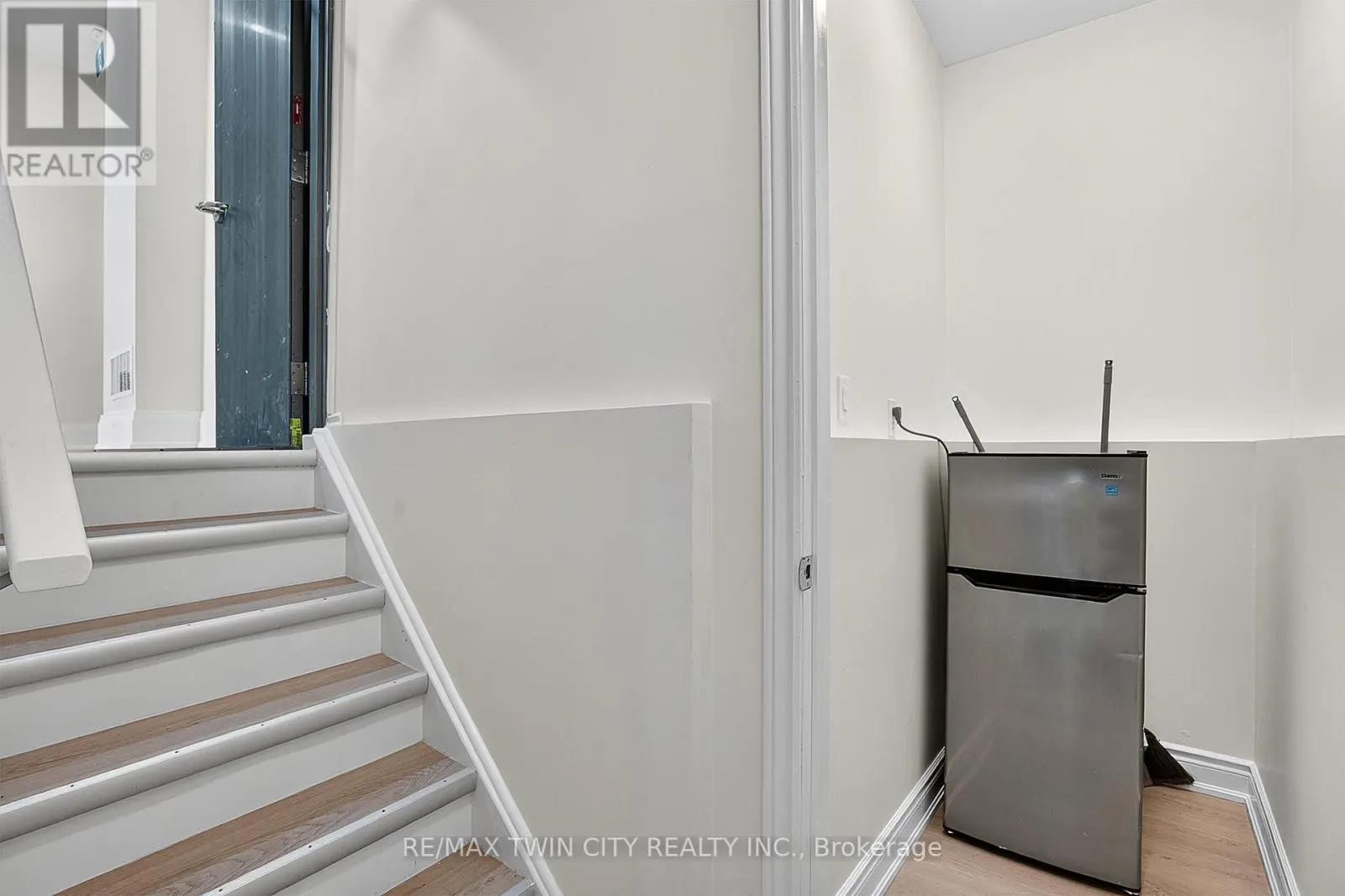 109 - 124 SEABROOK DRIVE