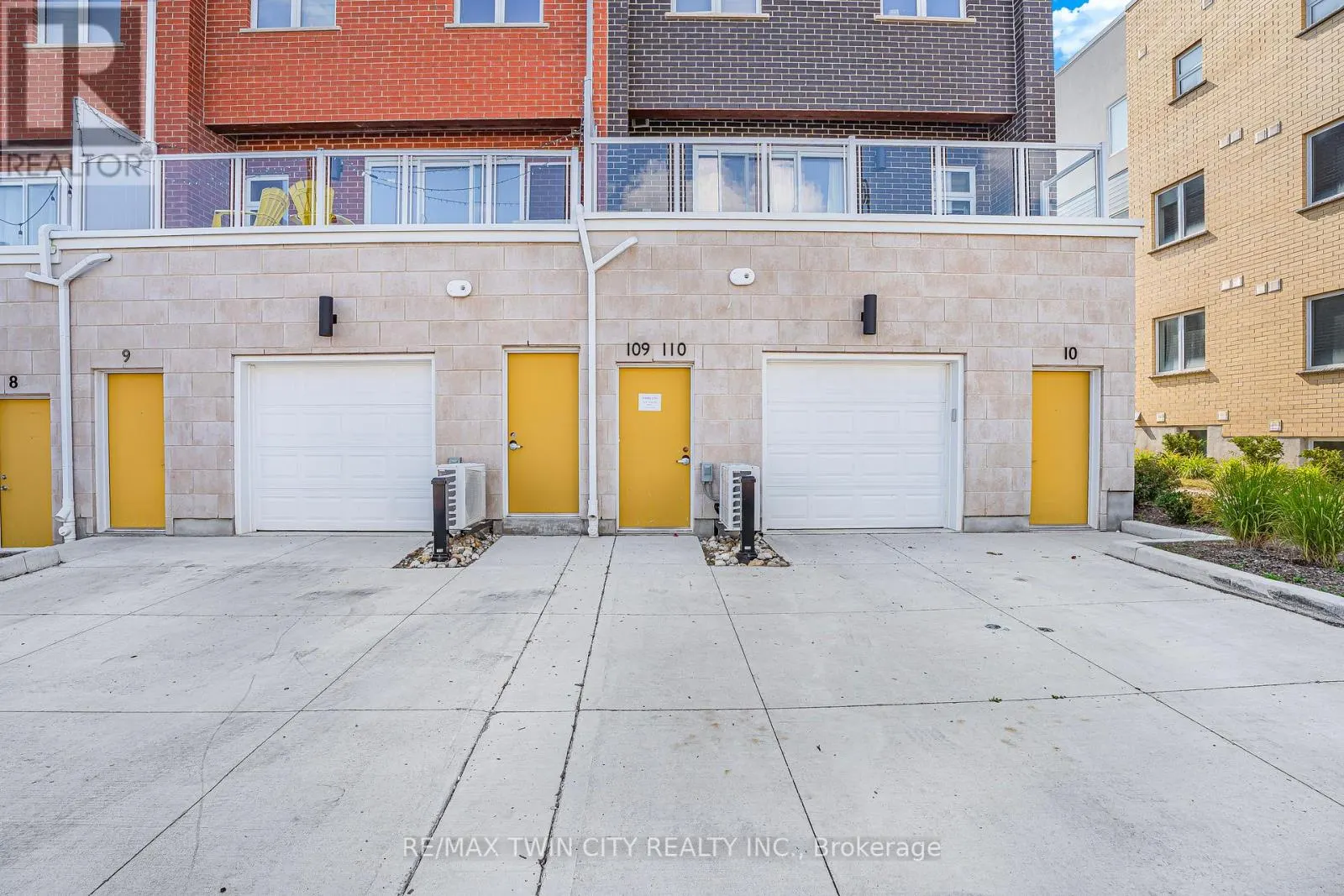 109 - 124 SEABROOK DRIVE