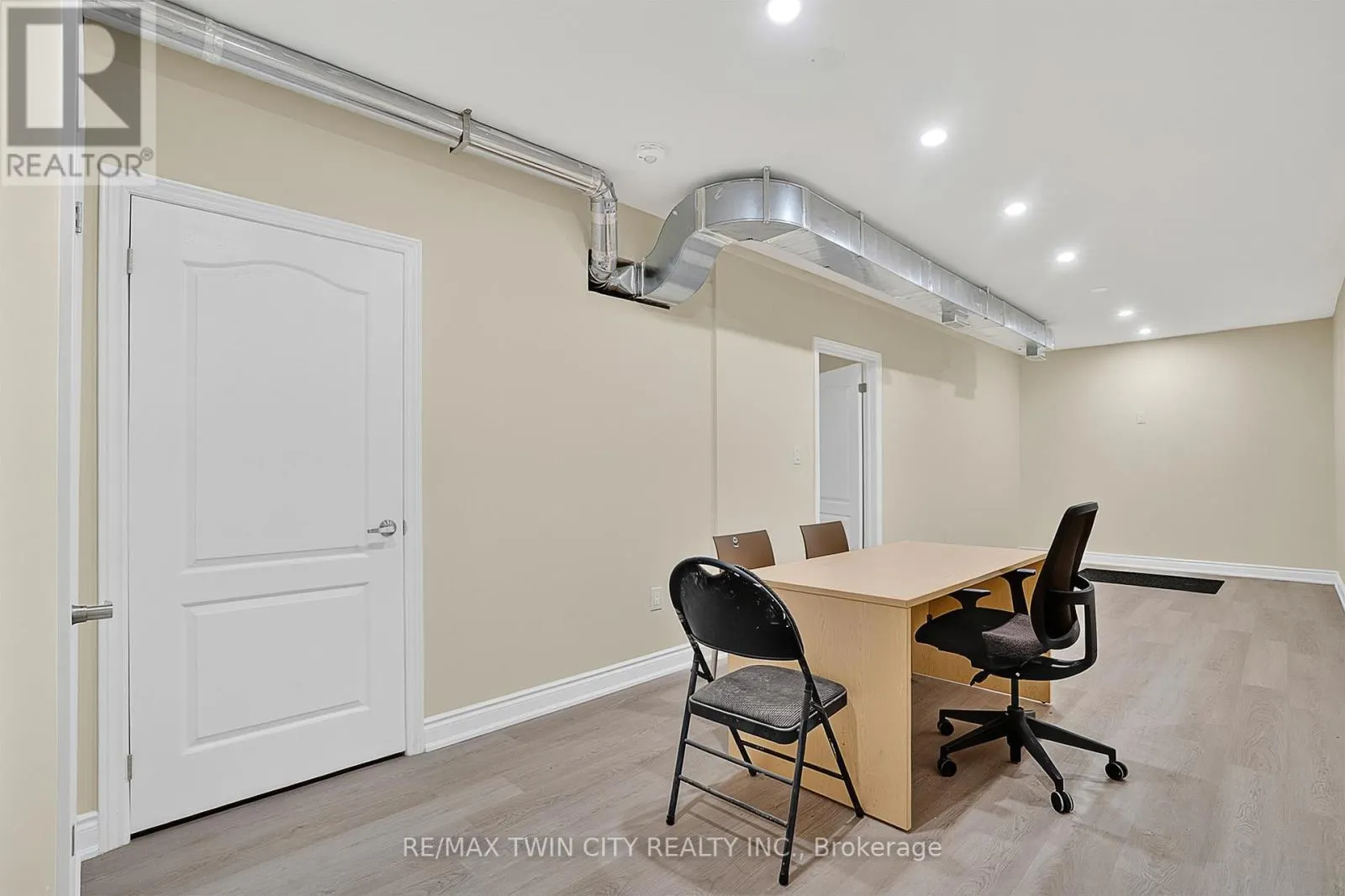 109 - 124 SEABROOK DRIVE