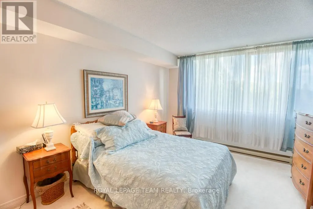 306 - 100 GRANT CARMAN DRIVE