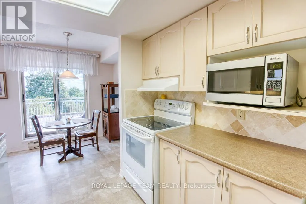 306 - 100 GRANT CARMAN DRIVE