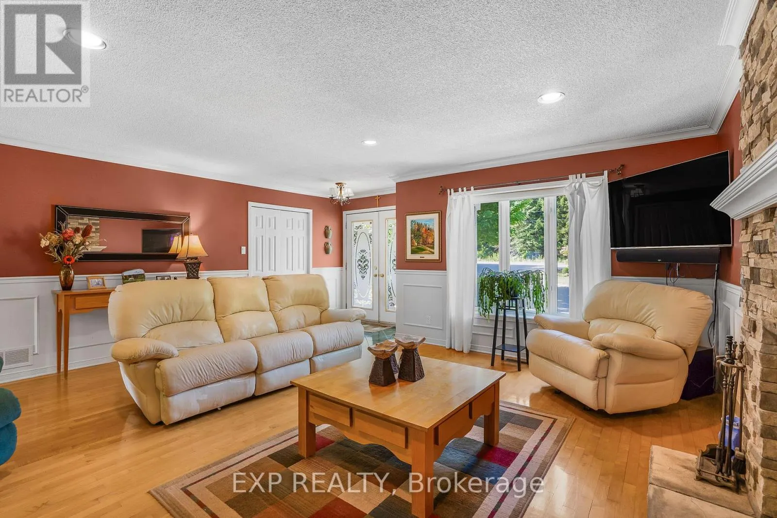 1533 BOUVIER ROAD