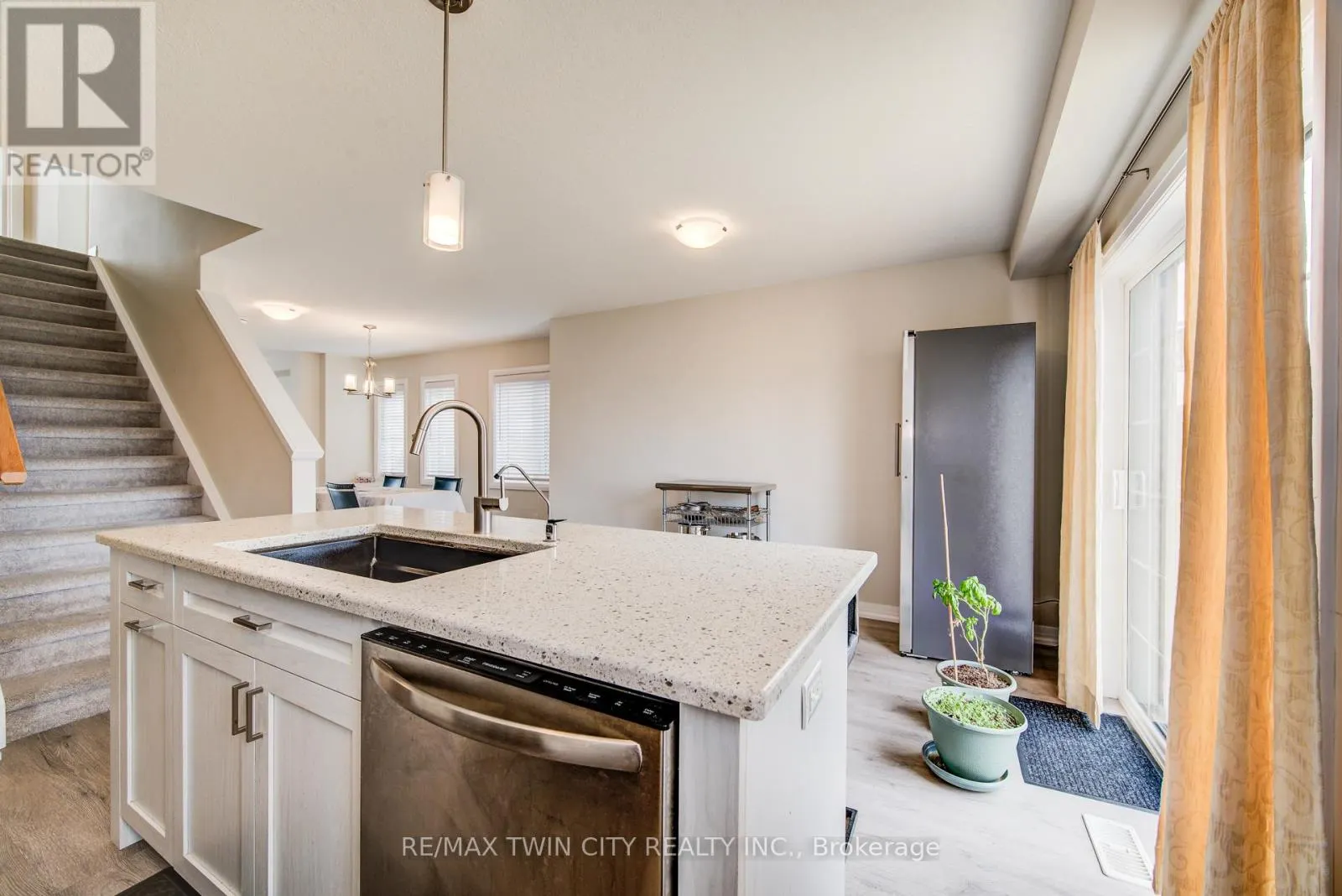 124 IAN ORMSTON DRIVE