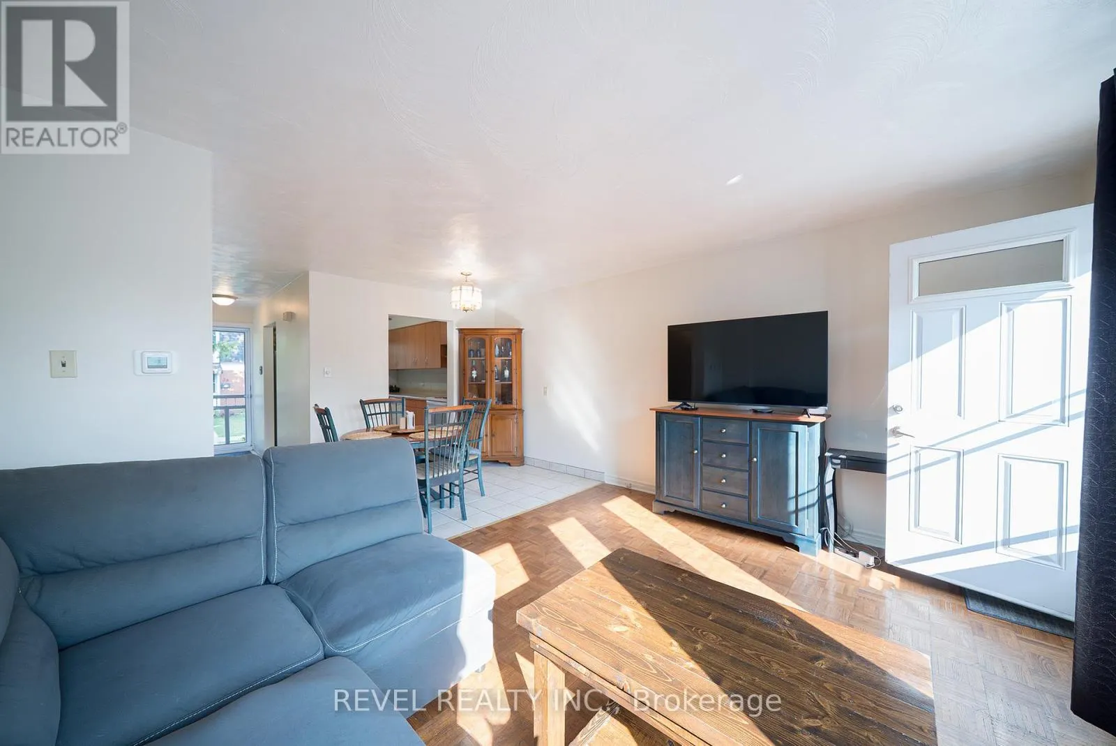 38 - 273 ELGIN STREET