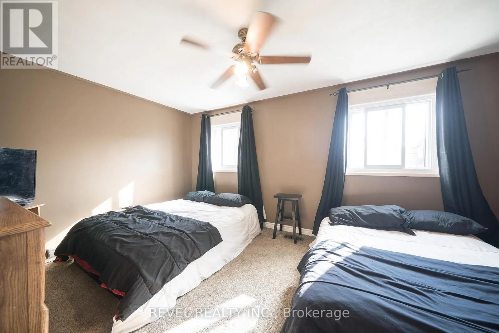 38 - 273 ELGIN STREET