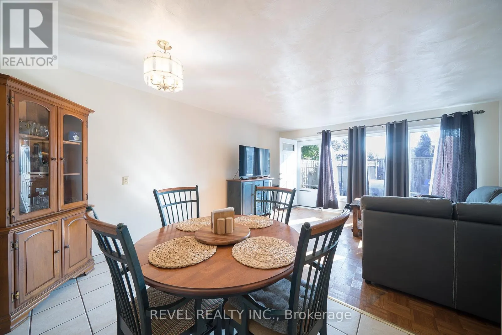 38 - 273 ELGIN STREET