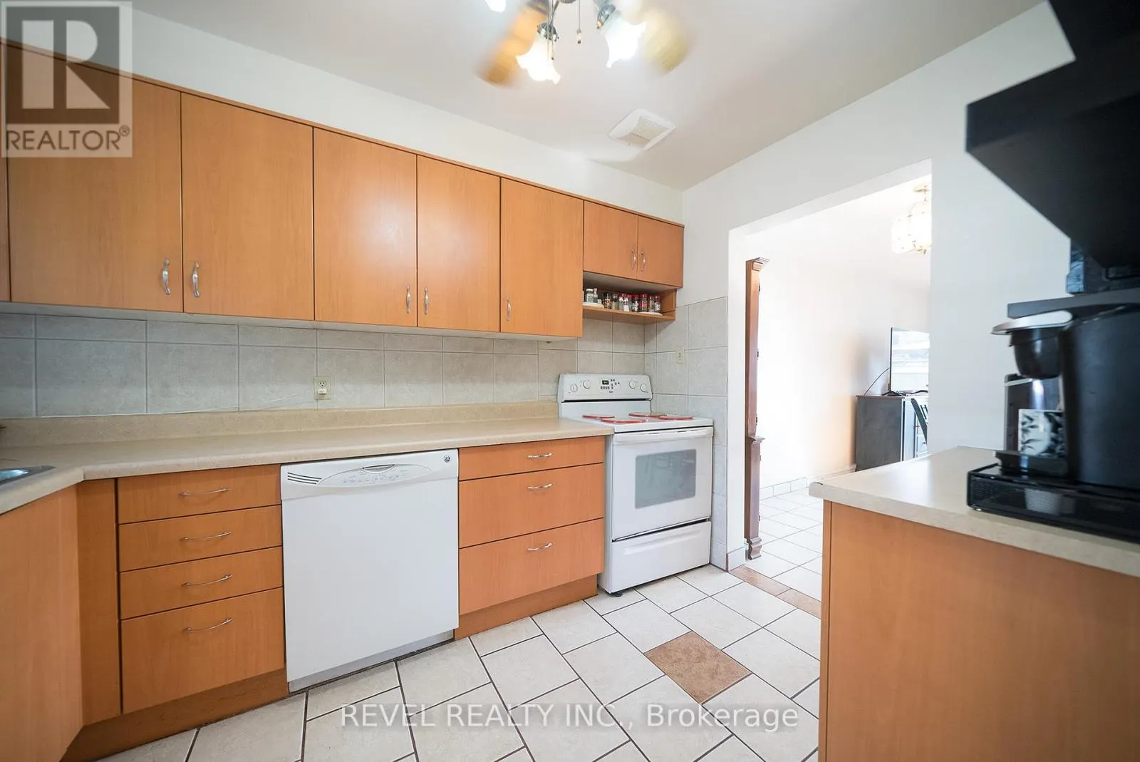 38 - 273 ELGIN STREET