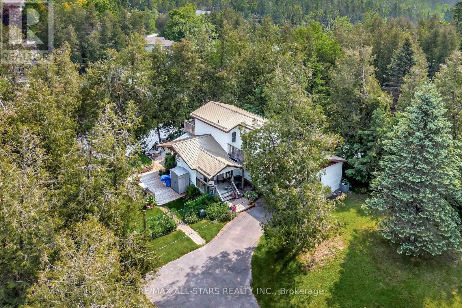 14 WYCHWOOD DRIVE E