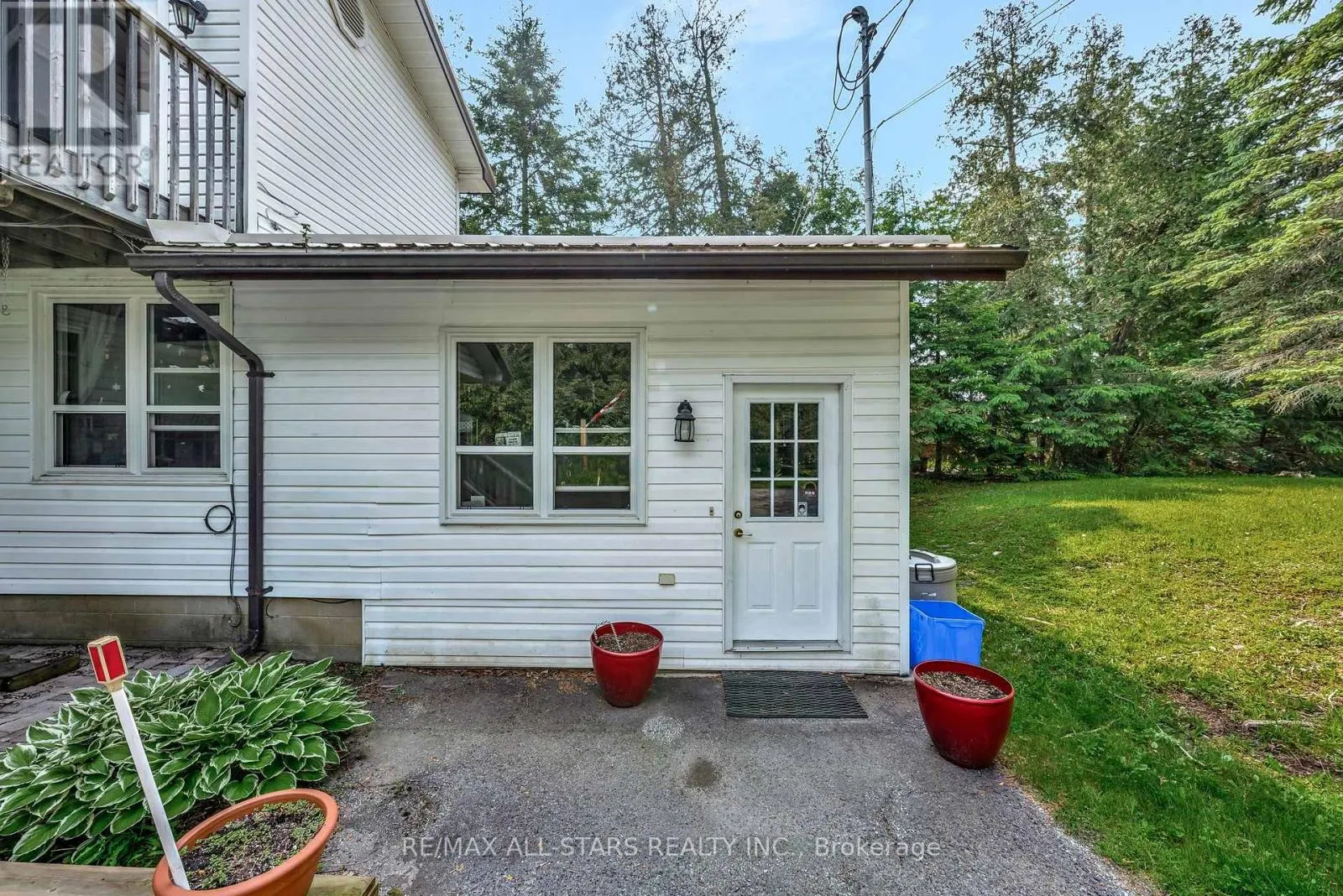 14 WYCHWOOD DRIVE E