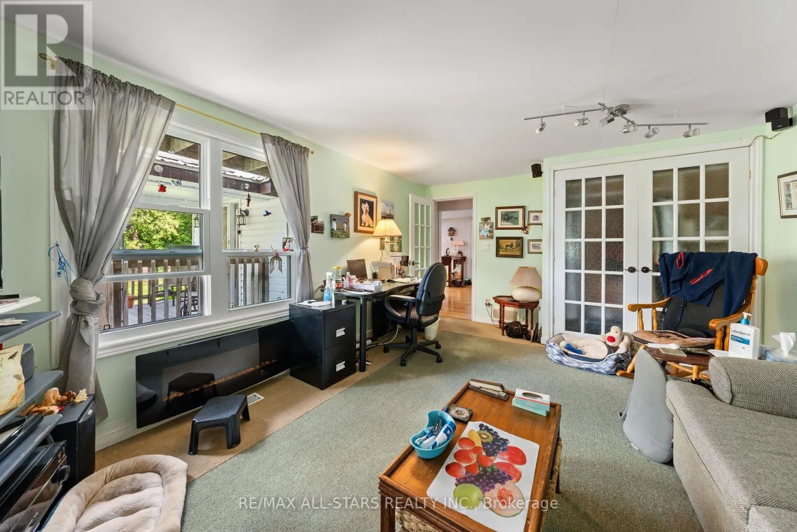 14 WYCHWOOD DRIVE E
