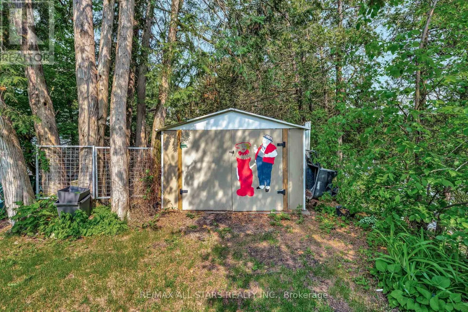 14 WYCHWOOD DRIVE E