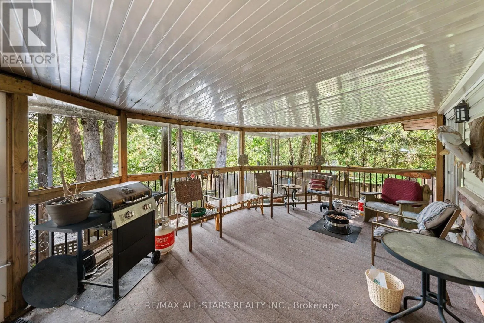 14 WYCHWOOD DRIVE E