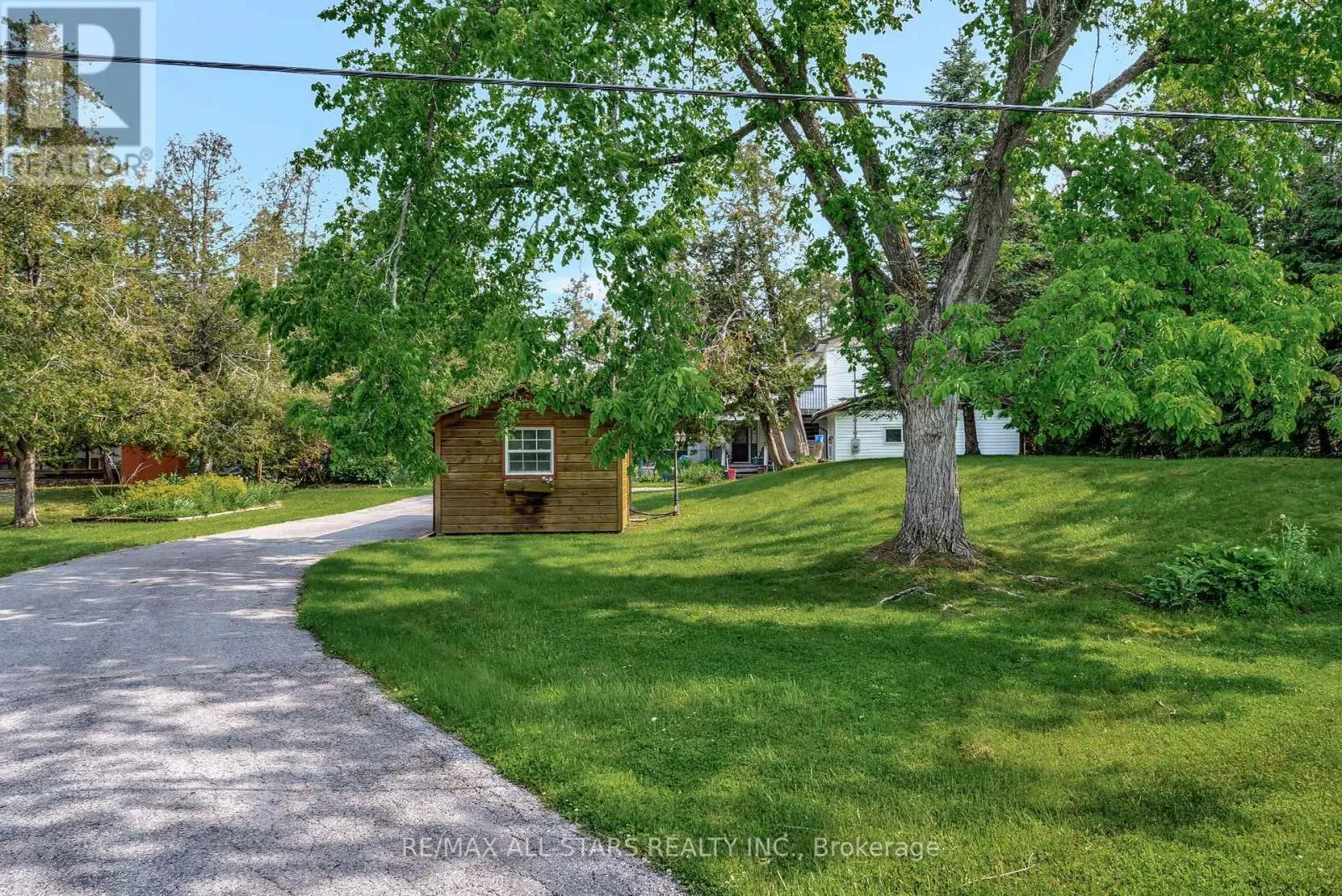 14 WYCHWOOD DRIVE E