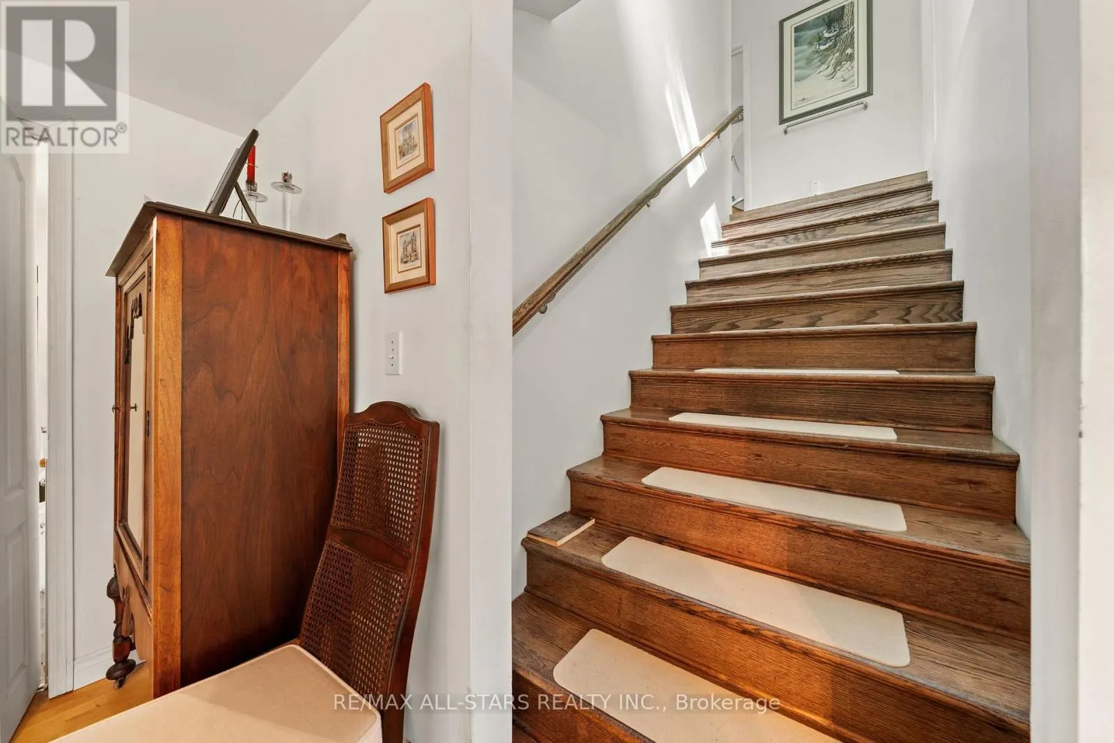 14 WYCHWOOD DRIVE E