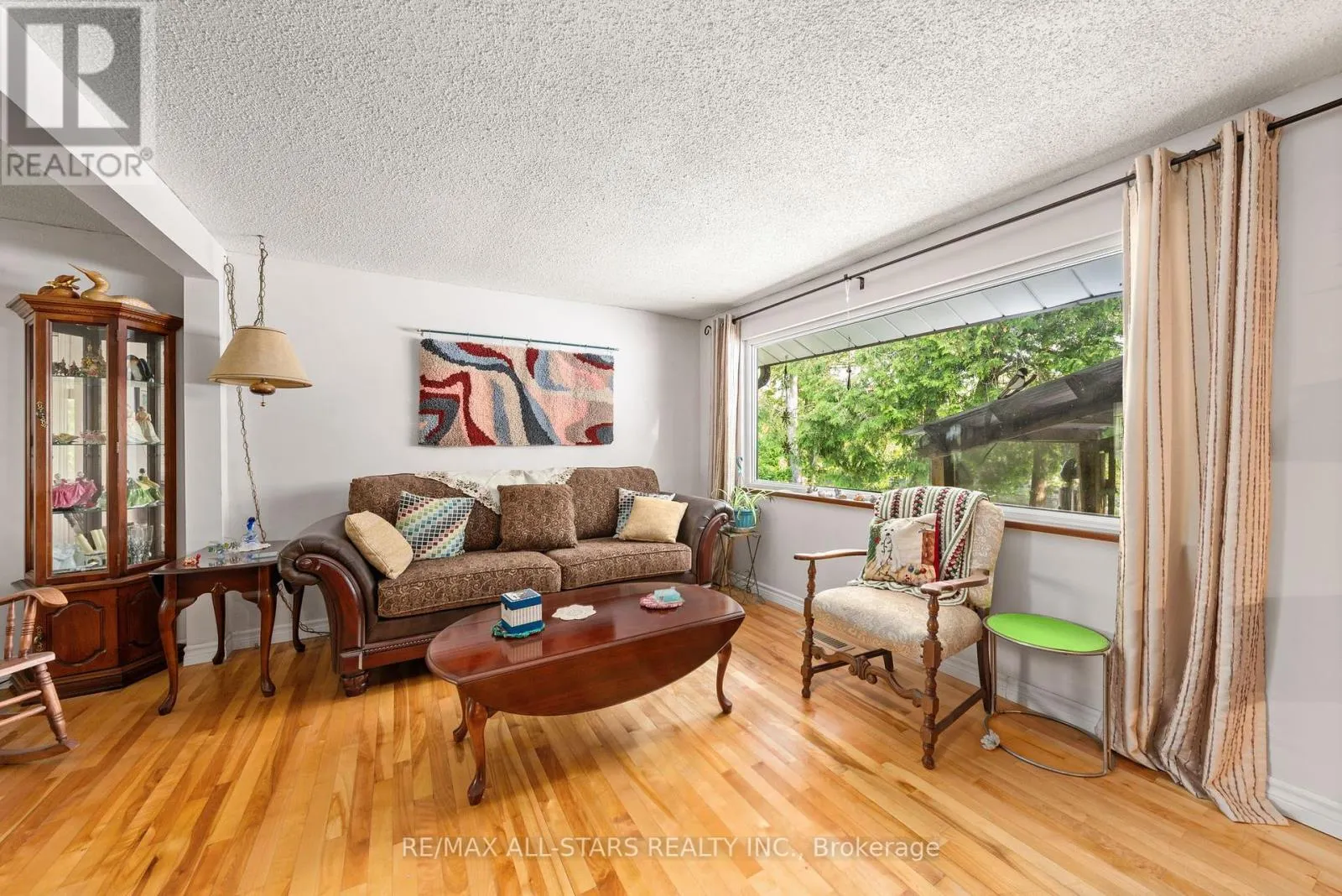 14 WYCHWOOD DRIVE E
