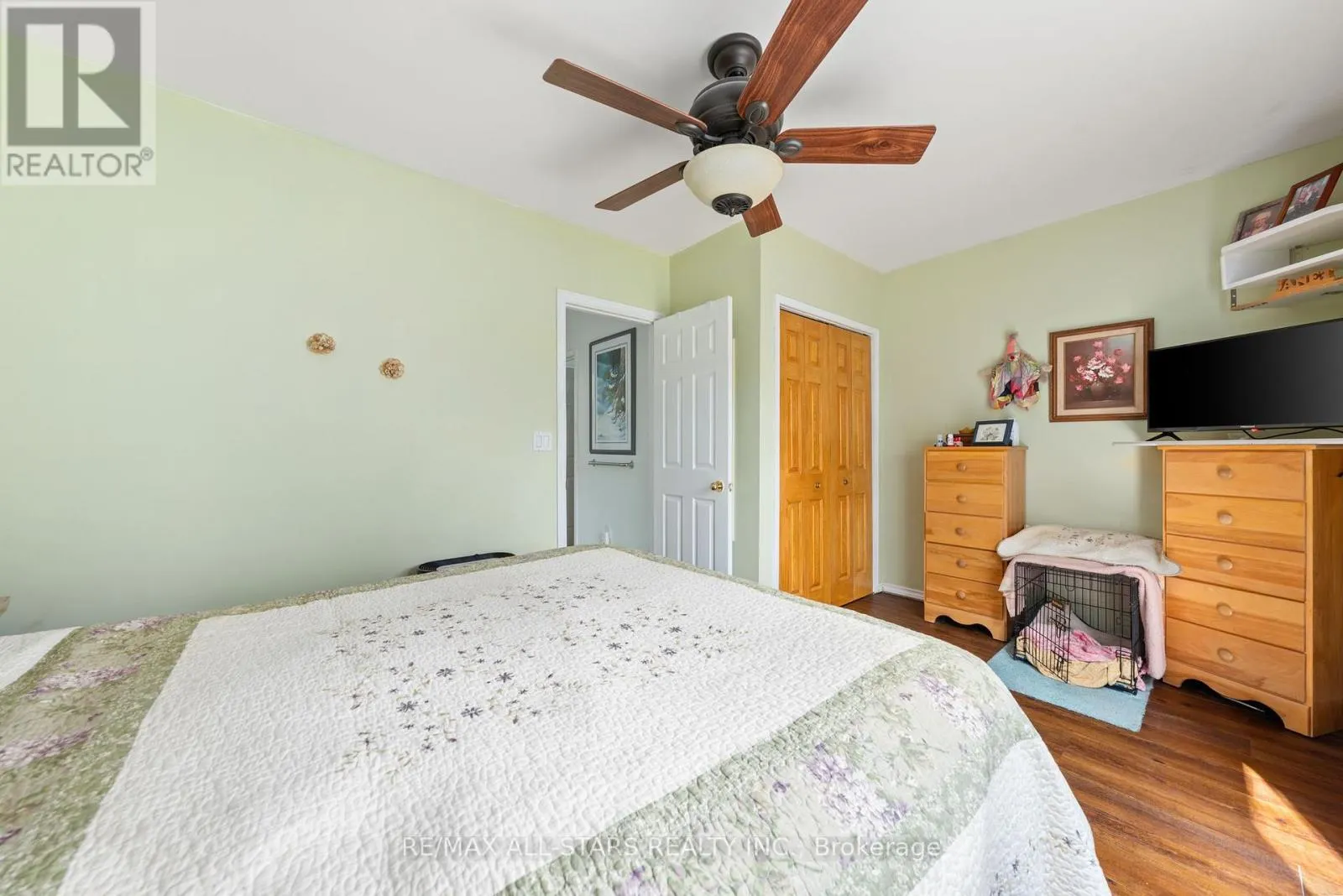 14 WYCHWOOD DRIVE E