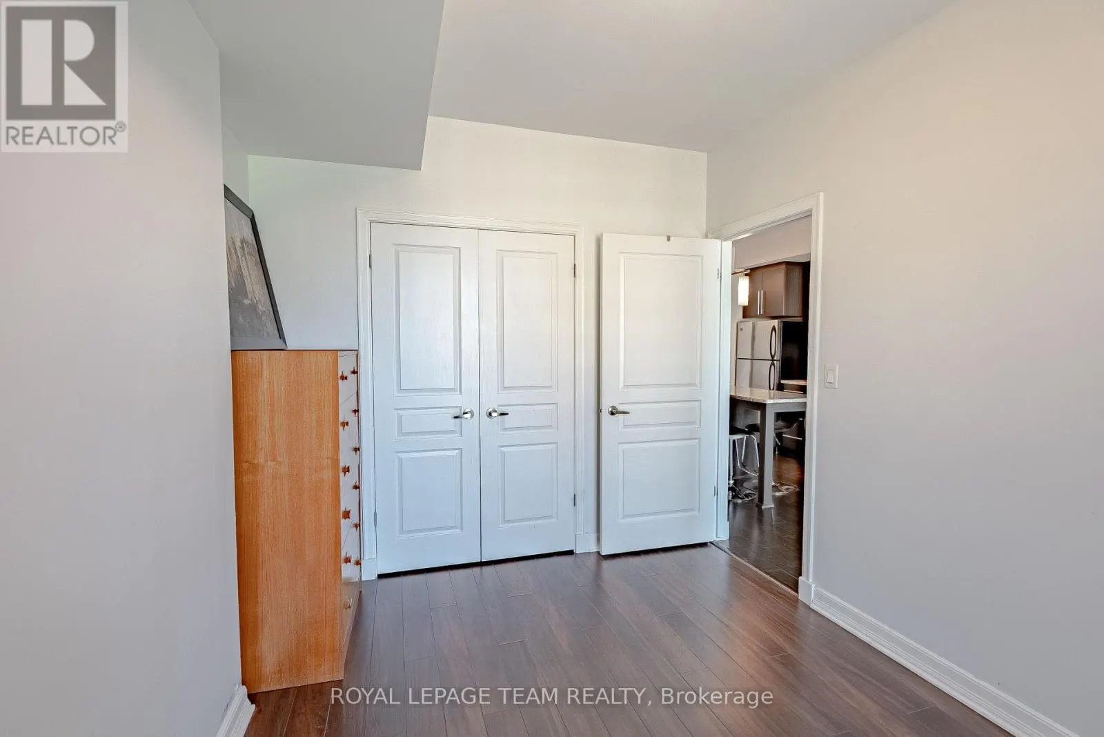 1209 - 238 BESSERER STREET