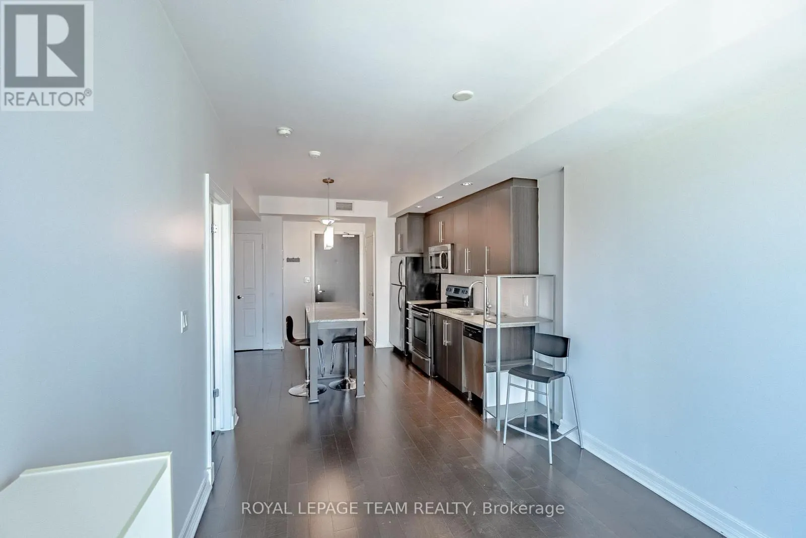 1209 - 238 BESSERER STREET