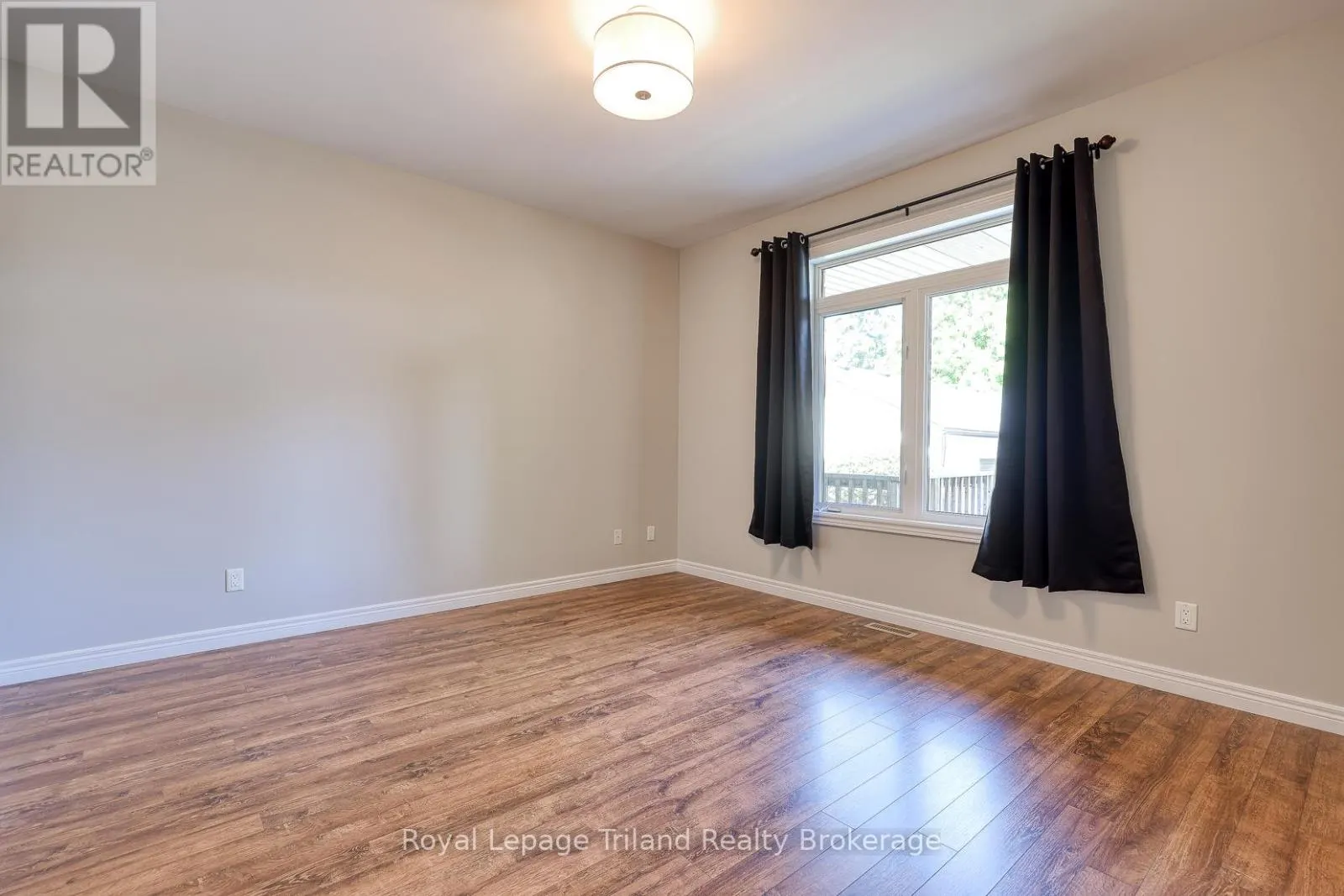 2 - 145 DELATRE STREET W, #2