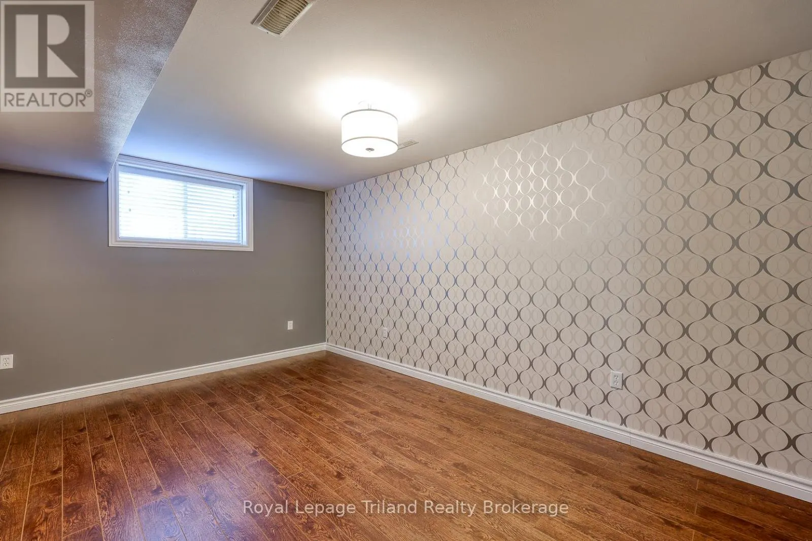 2 - 145 DELATRE STREET W, #2