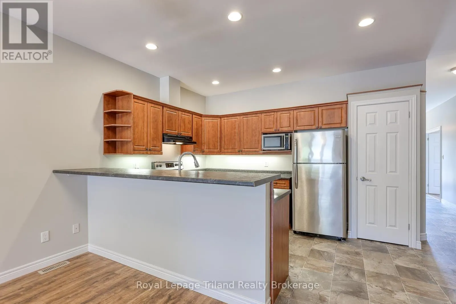 2 - 145 DELATRE STREET W, #2