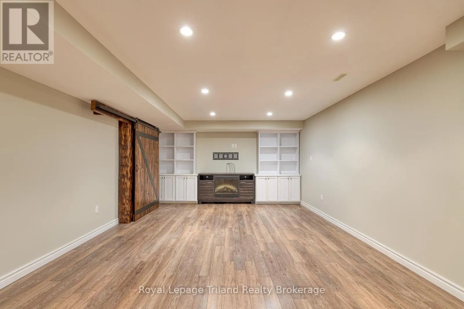 2 - 145 DELATRE STREET W, #2