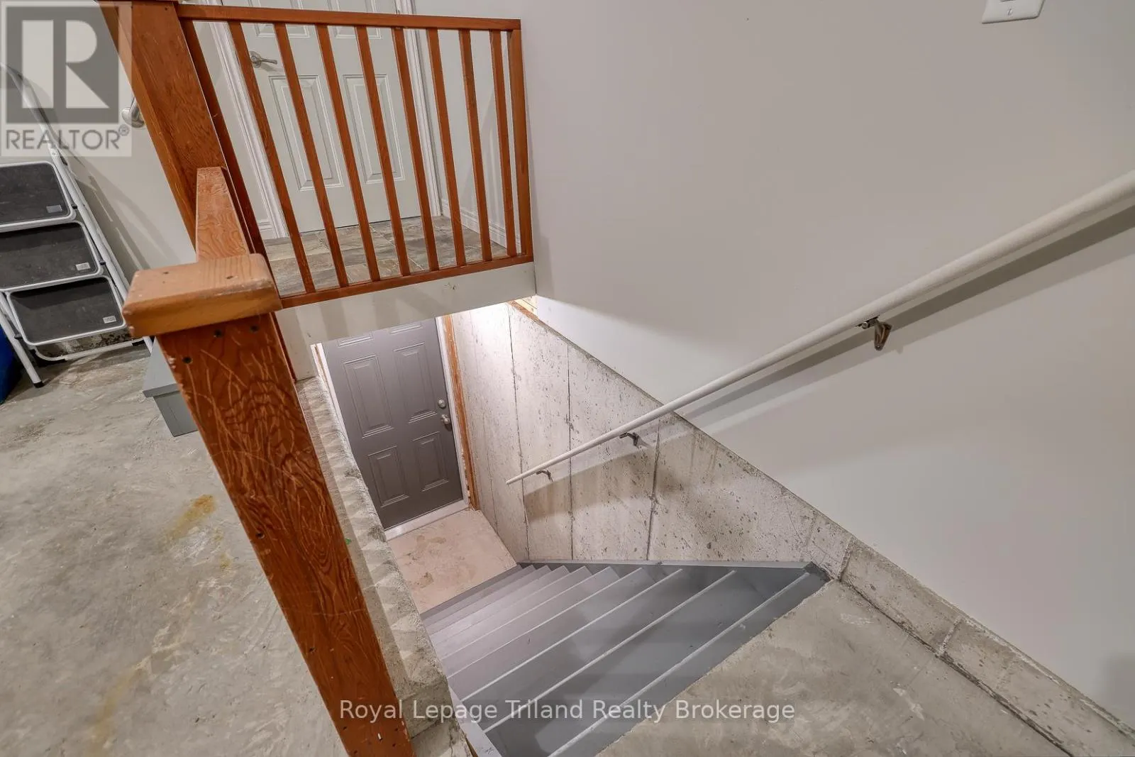 2 - 145 DELATRE STREET W, #2