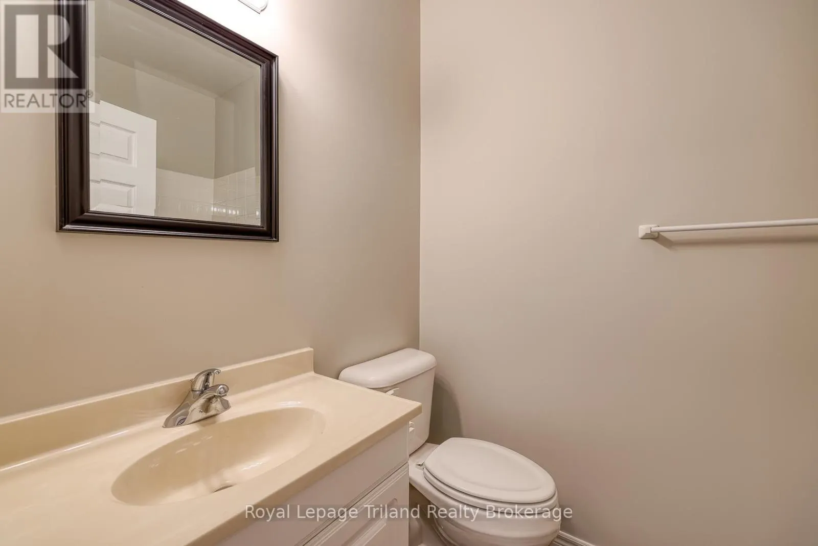 2 - 145 DELATRE STREET W, #2