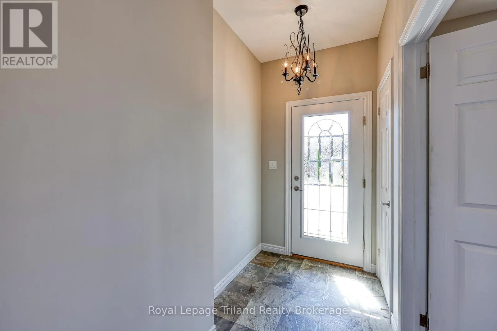 2 - 145 DELATRE STREET W, #2