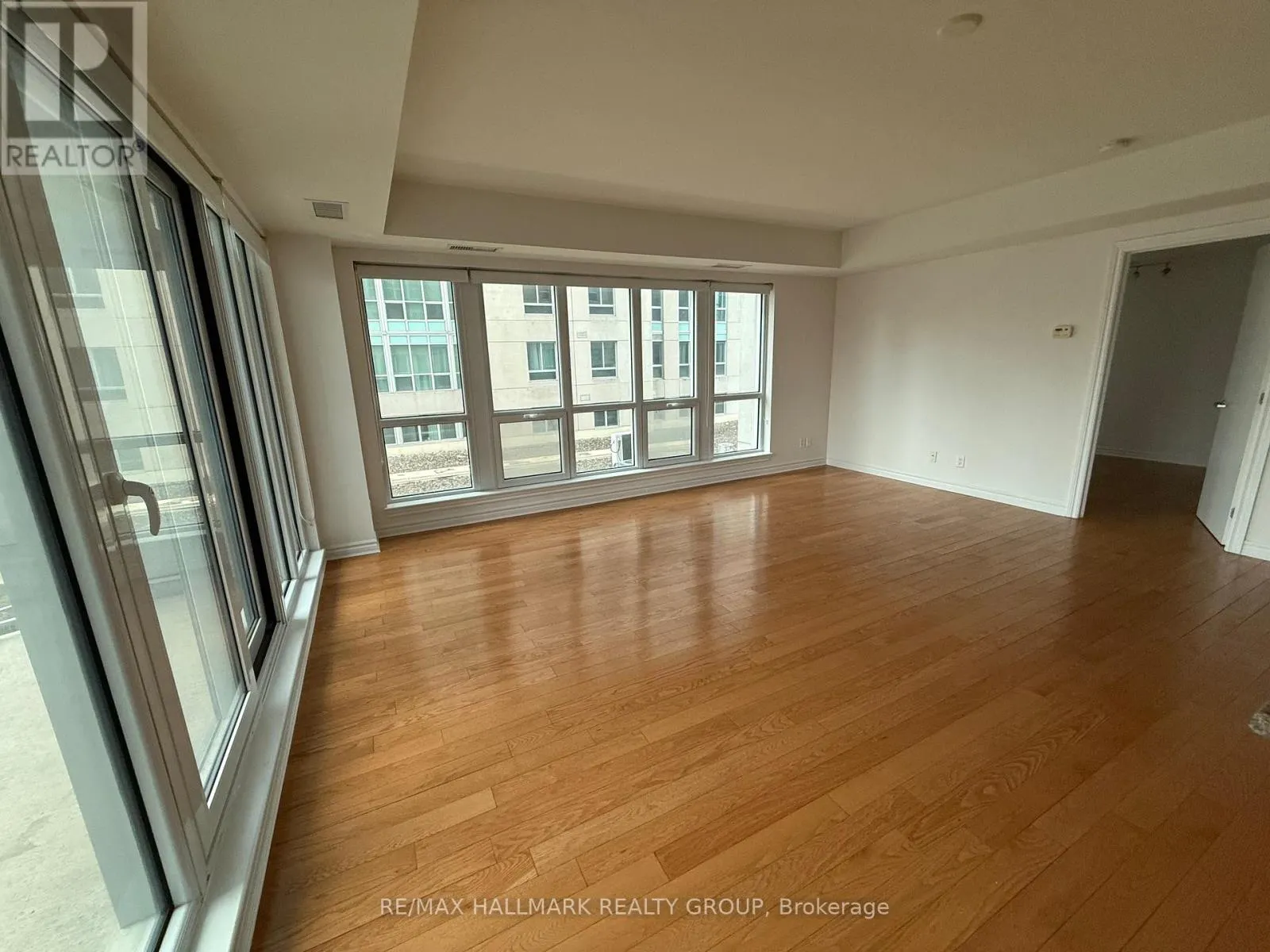 512 - 234 RIDEAU STREET