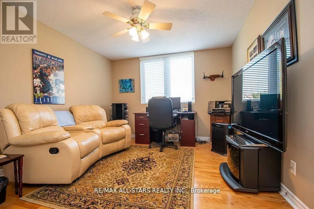 305 - 51 RIVERMILL BOULEVARD, #305
