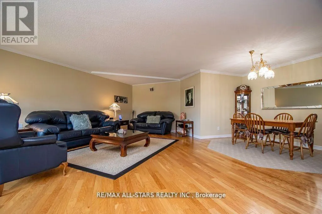 305 - 51 RIVERMILL BOULEVARD, #305