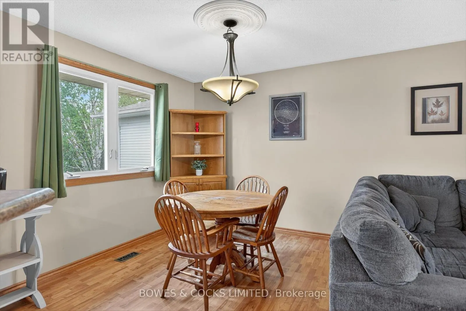 1349 TUDOR CRESCENT