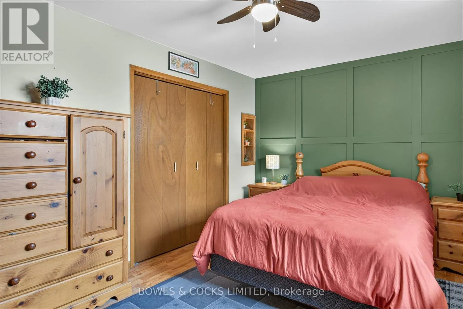 1349 TUDOR CRESCENT